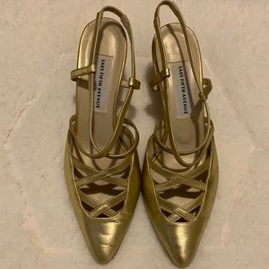Saks Fifth Avenue Gold Heel SZ 8